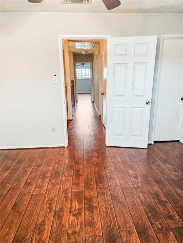 10135 Sagegate Drive Houston TX 77089