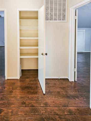 10135 Sagegate Drive Houston TX 77089