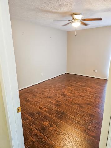 10135 Sagegate Drive Houston TX 77089