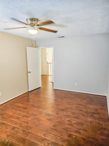 10135 Sagegate Drive Houston TX 77089