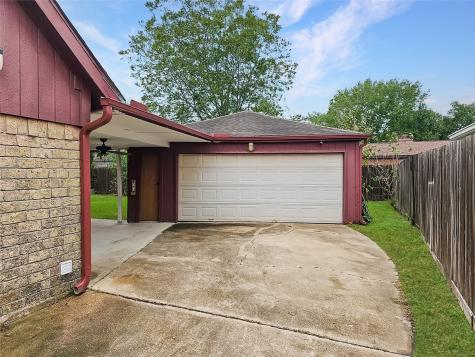 10135 Sagegate Drive Houston TX 77089