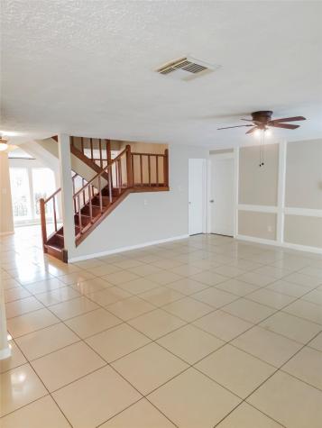 10135 Sagegate Drive Houston TX 77089