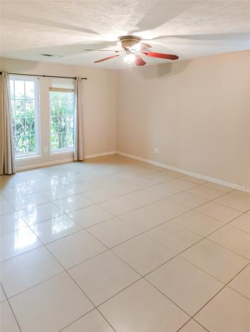 10135 Sagegate Drive Houston TX 77089