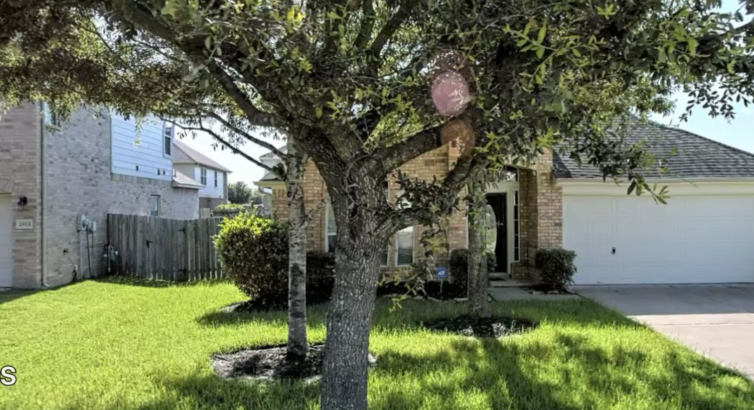 2919 Straight Elm Fresno TX 77545
