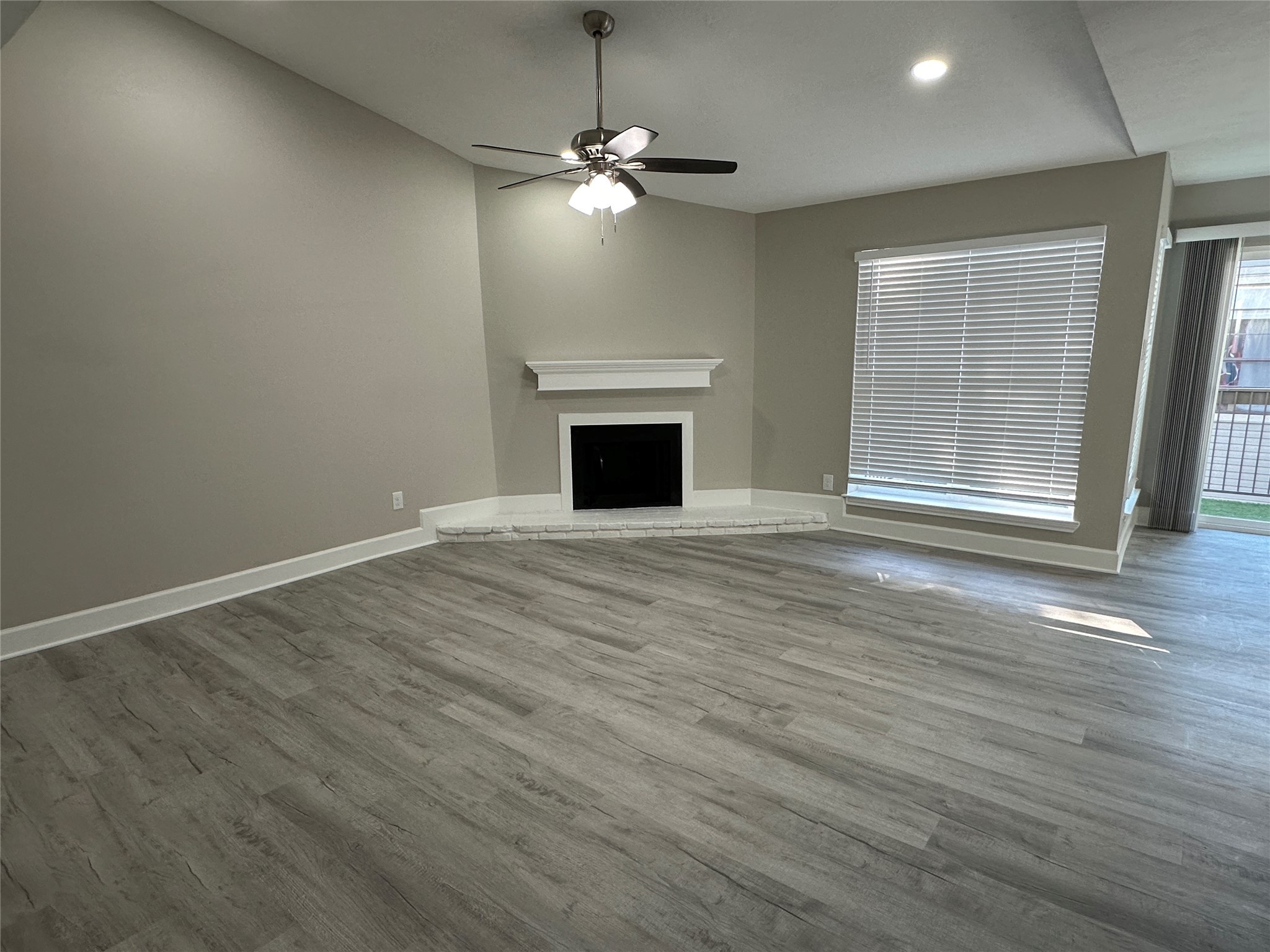 9707 Richmond Avenue 74 Houston TX 77042