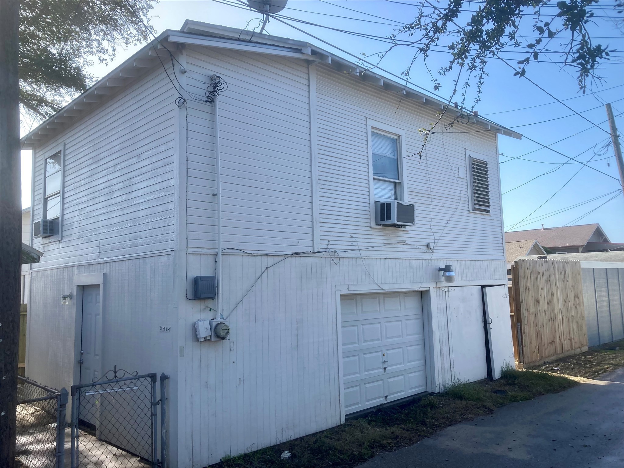4908 Avenue Q 1/2 Galveston TX 77551