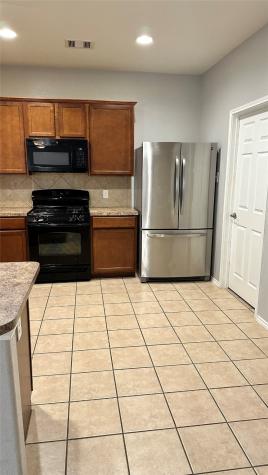 10410 Whisper Bluff Drive Humble TX 77396