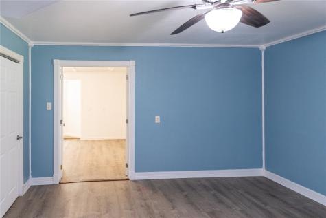 3245 W Highway 6 Alvin TX 77511