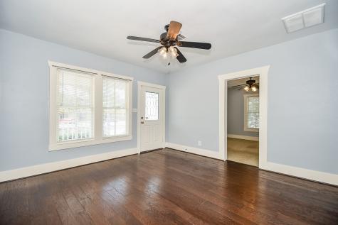 1017 W Cavalcade Street Houston TX 77009
