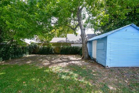 1017 W Cavalcade Street Houston TX 77009