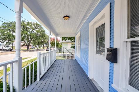 1017 W Cavalcade Street Houston TX 77009