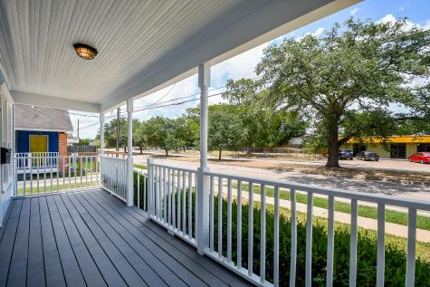 1017 W Cavalcade Street Houston TX 77009