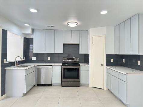 11330 Oakcenter Drive Houston TX 77072