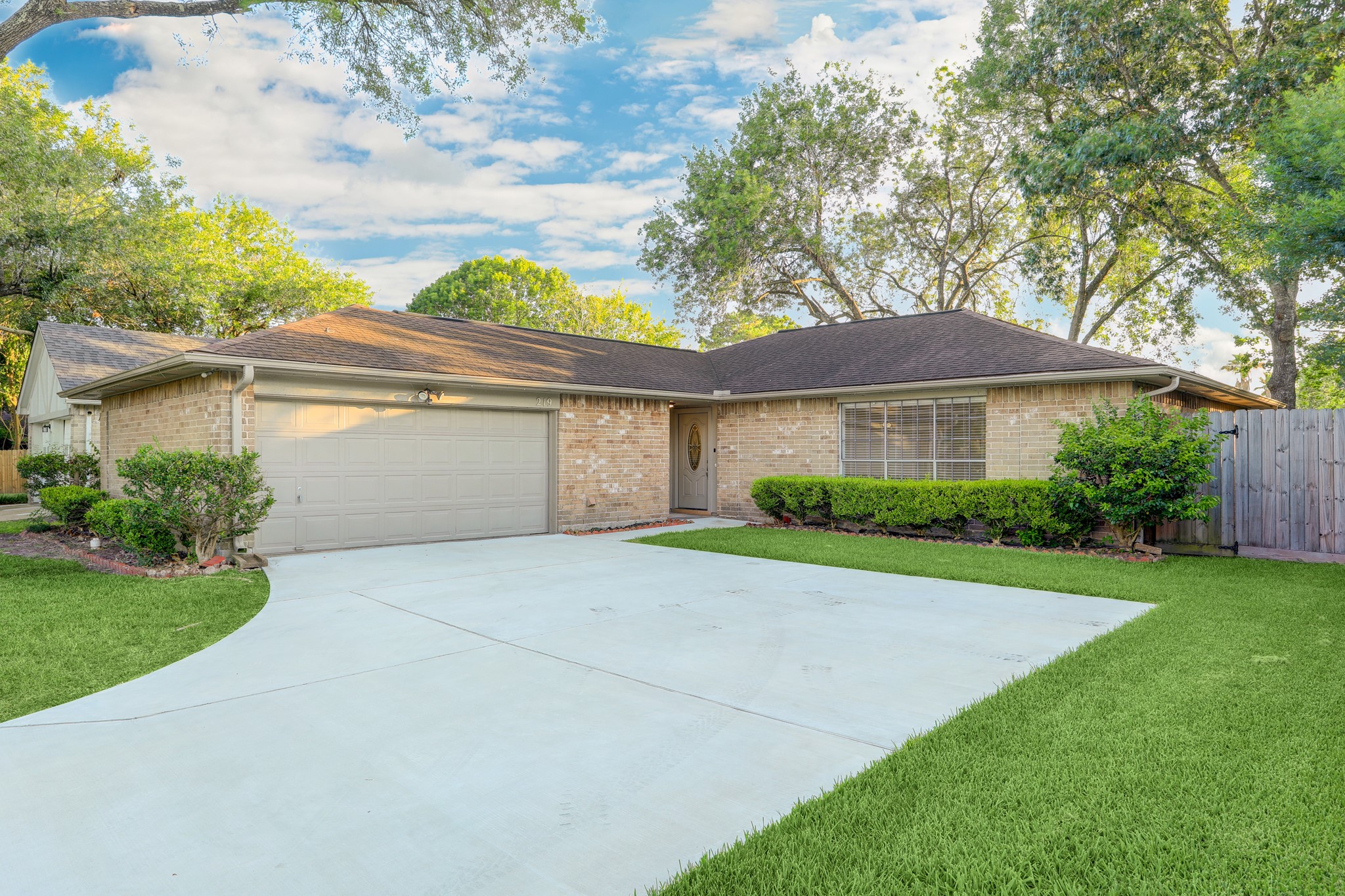 219 Greenshire Drive League City TX 77573