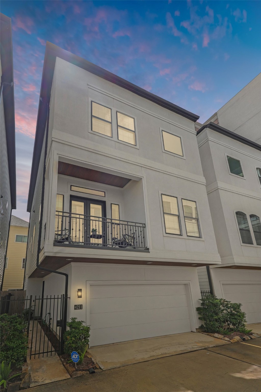 4211 Dickson Street Houston TX 77007