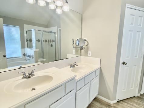 7807 Highland Glen Drive Houston TX 77070