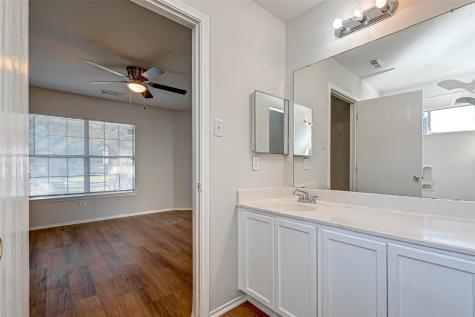 9306 Abbotshall Lane Houston TX 77044