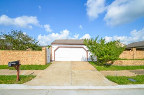 7342 Puerta Vallarta Drive Houston TX 77083