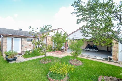 7342 Puerta Vallarta Drive Houston TX 77083