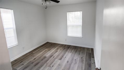 4802 Scenic Drive Houston TX 77048