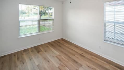 4802 Scenic Drive Houston TX 77048