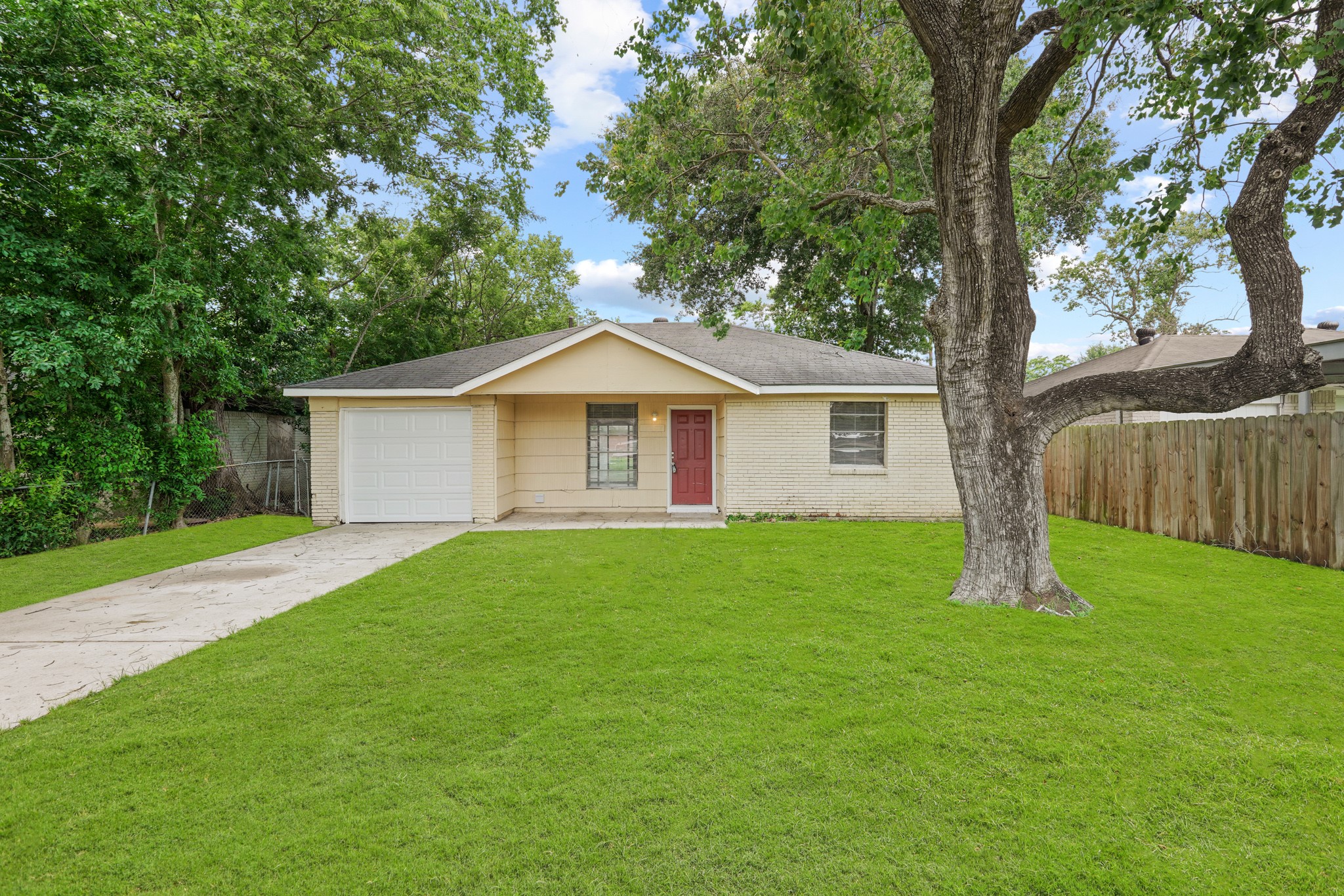 17007 Woodacre Drive Houston TX 77049