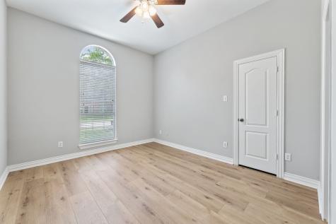 1221 Torchwood Drive Friendswood TX 77546