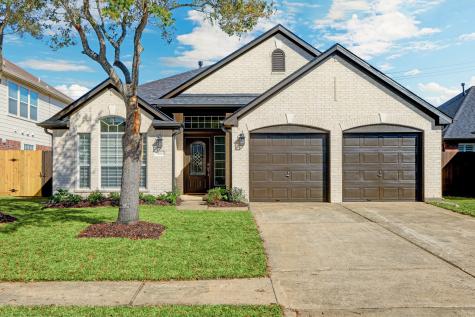 416 Twin Timbers Lane Kemah TX 77565