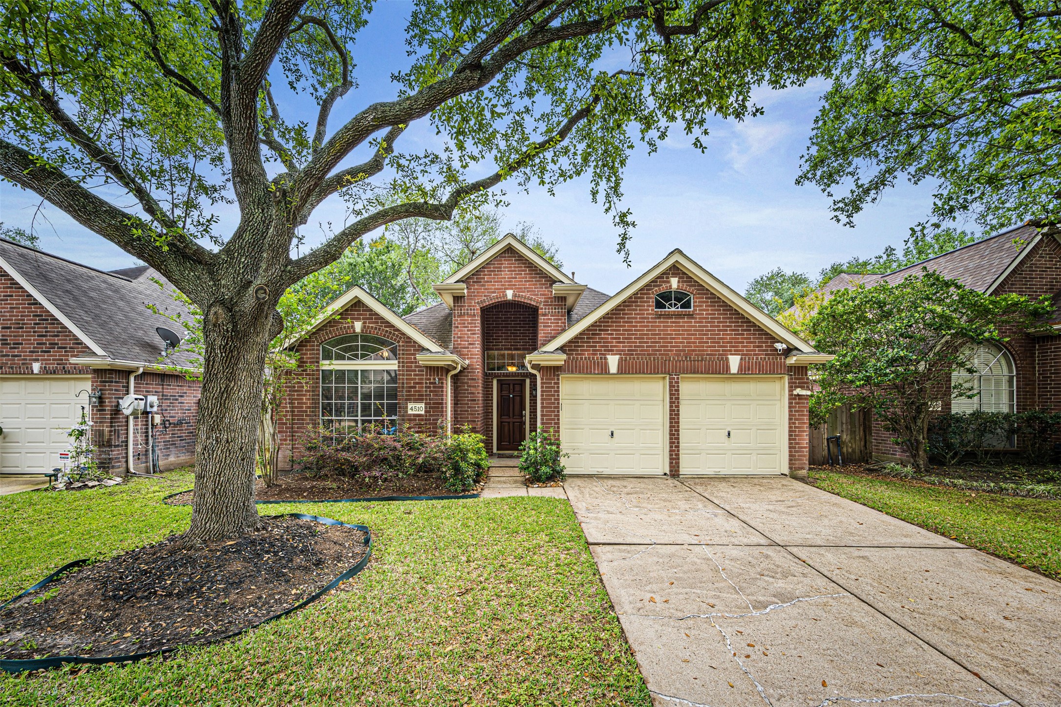 4510 Silverlake Drive Sugar Land TX 77479
