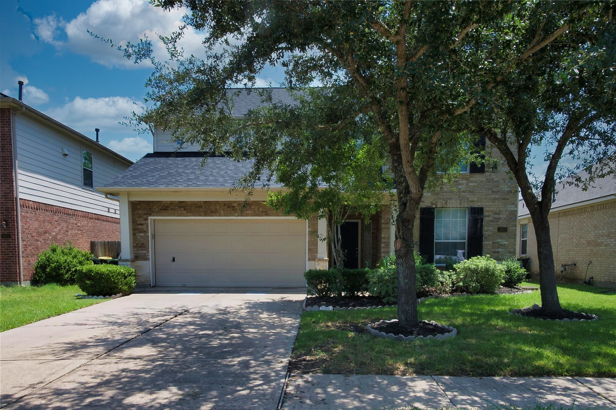 2023 Creek Run Drive Pearland TX 77584