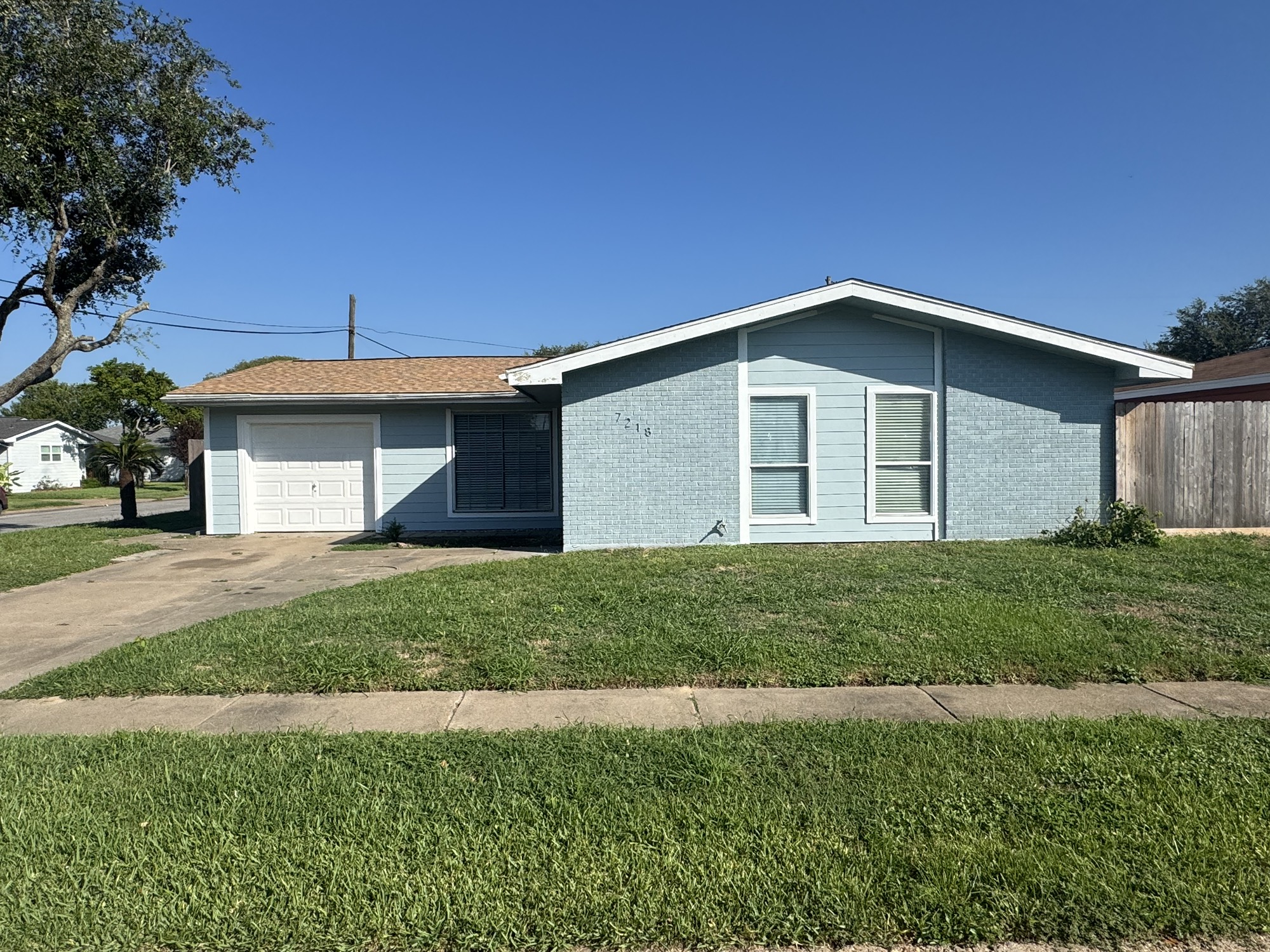 7218 Yucca Drive Galveston TX 77551