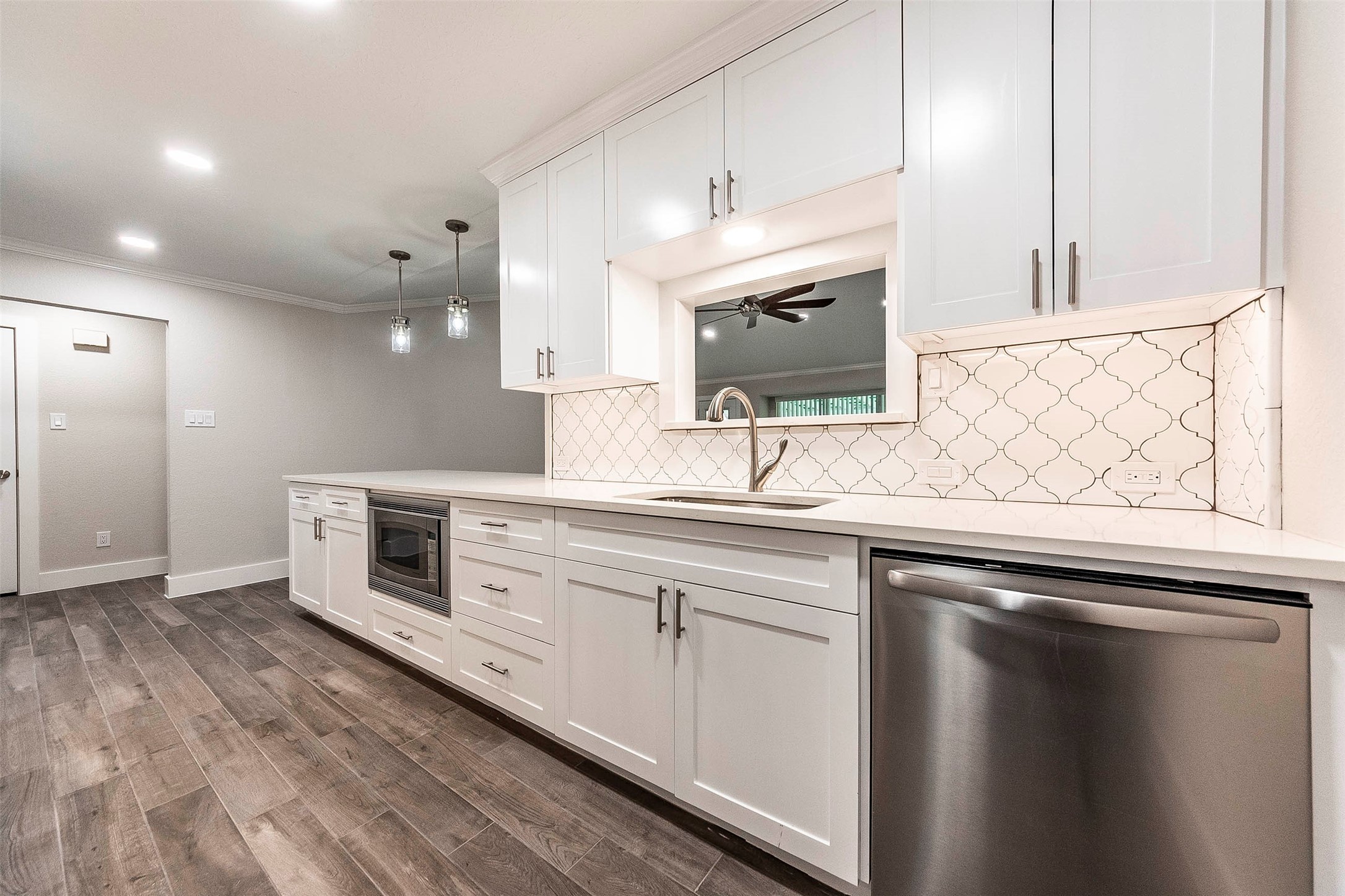 16514 Blackhawk Boulevard Friendswood TX 77546
