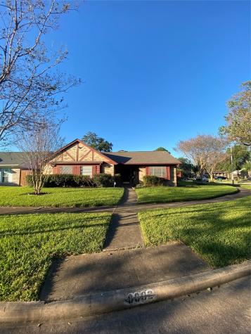 8802 Sandstone Street Houston TX 77036
