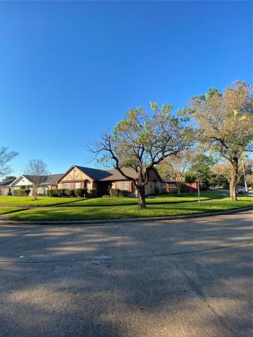 8802 Sandstone Street Houston TX 77036