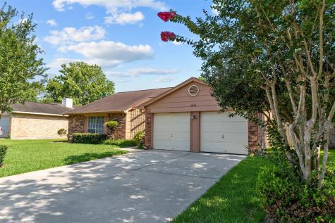 2822 Wood Hollow Drive League City TX 77573