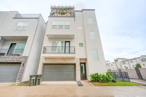 8409 Hempstead Road I Houston TX 77008