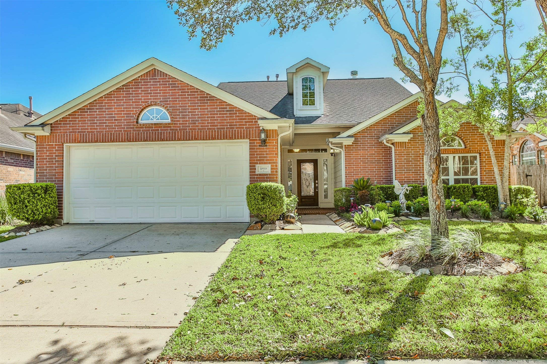 10918 Tattershall Lane Missouri City TX 77459