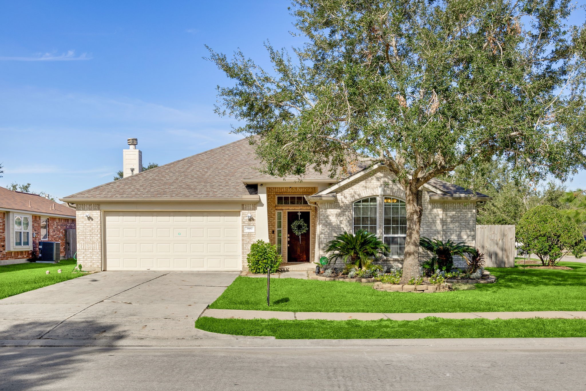 2002 Sandy Bank Lane Pearland TX 77581