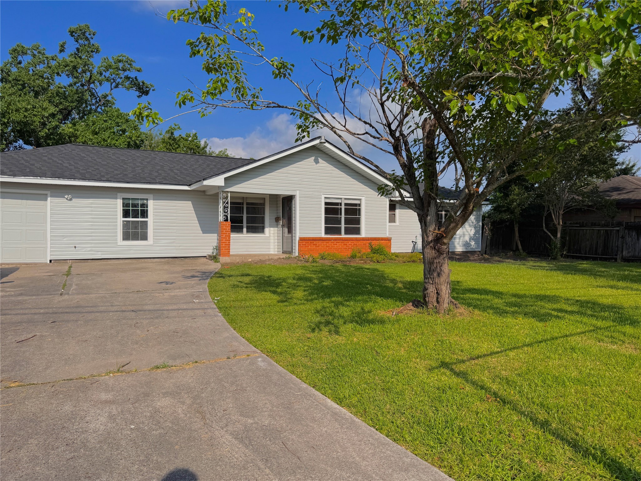 501 Evanston Street Houston TX 77015