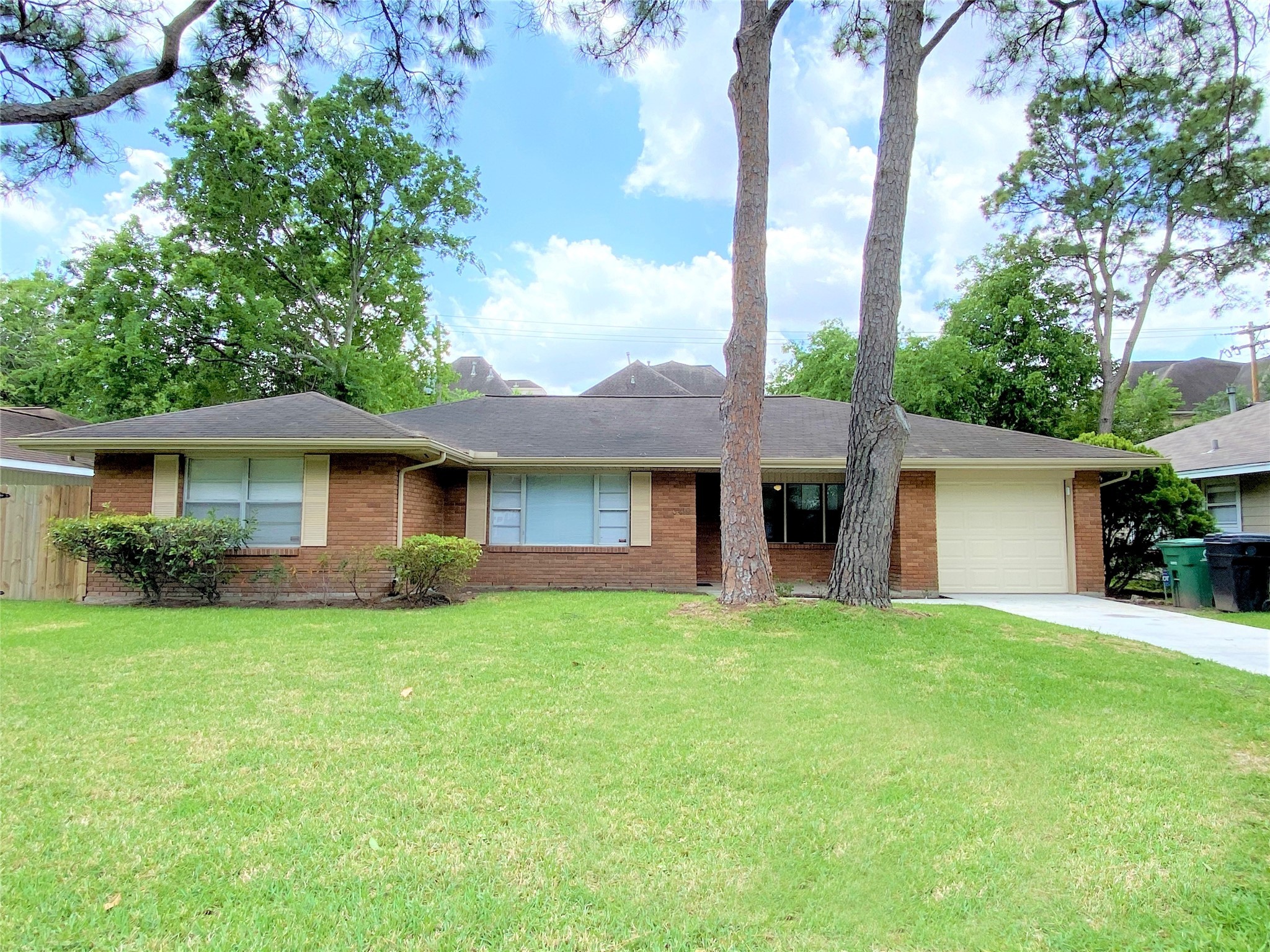 3419 Linkwood Drive Houston TX 77025