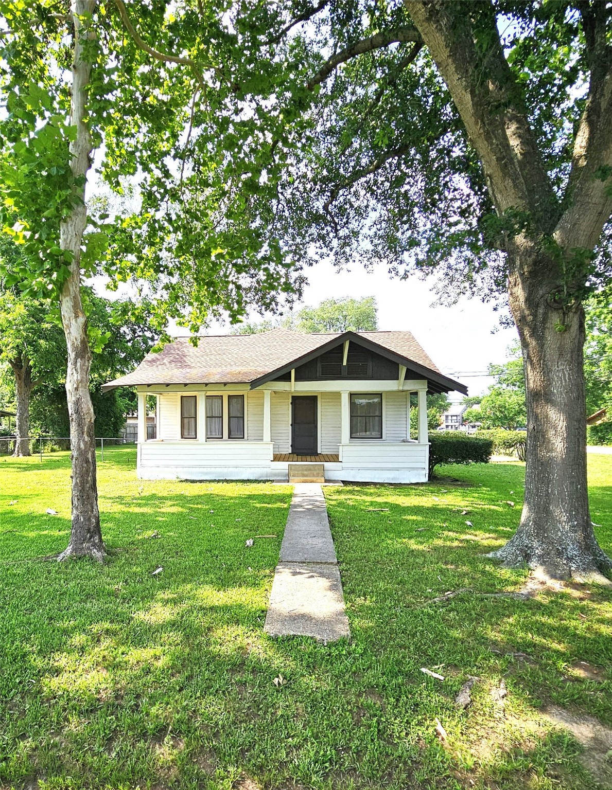 315 High Street Tomball TX 77375