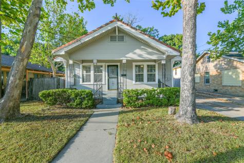 208 W Lobit Street Baytown TX 77520