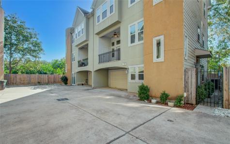 1138 W 26th Street Houston TX 77008