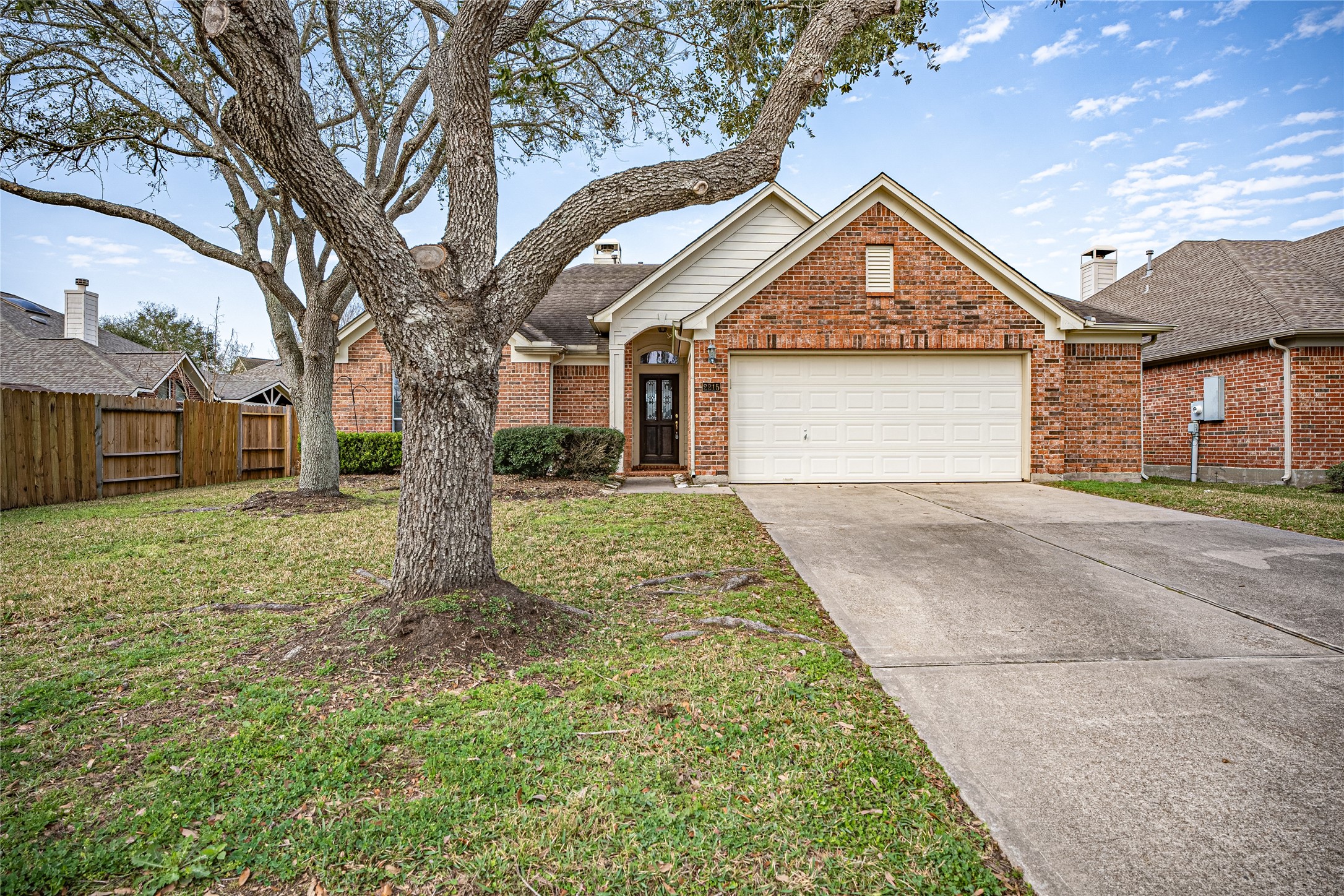 2215 Waters Edge Lane League City TX 77573