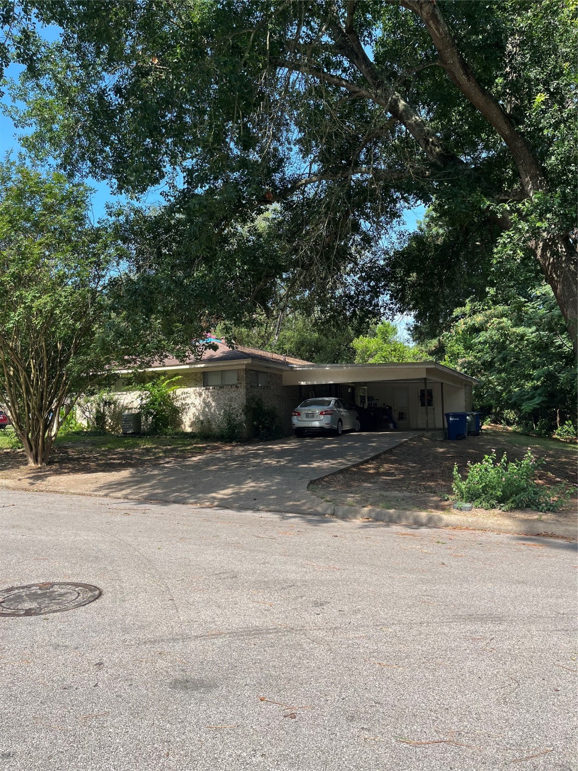 406 Palm Street Huntsville TX 77340