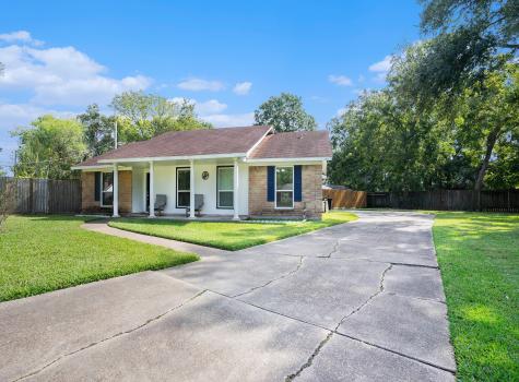 226 Pecan Drive League City TX 77573