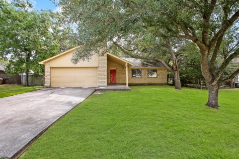 5414 Honeyvine Drive Dickinson TX 77539