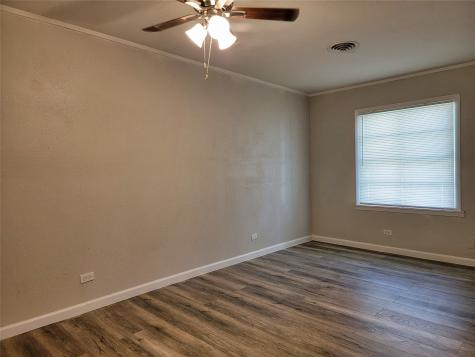 629 17th Avenue N Texas City TX 77590