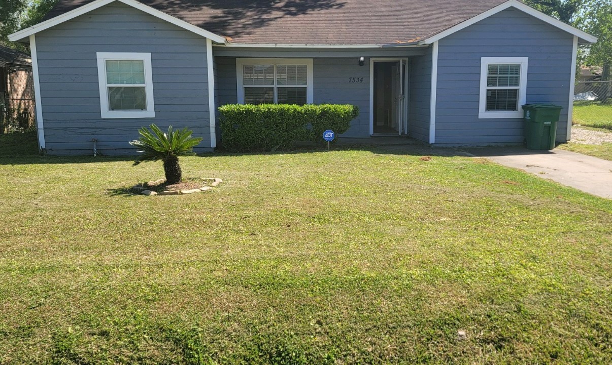 7534 S Hall Street Houston TX 77028