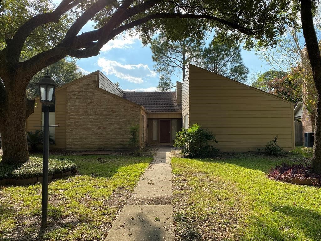 7411 Betanna Drive Houston TX 77095
